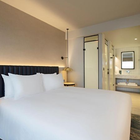 Hilton Garden Inn Peterborough City Centre Buitenkant foto